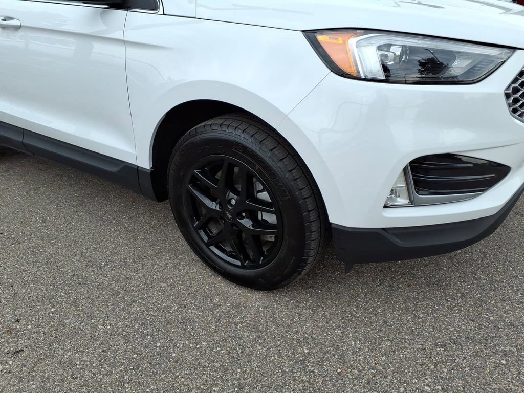 Certified 2023 Ford Edge SEL w/ Convenience Package AWD/4WD image 8