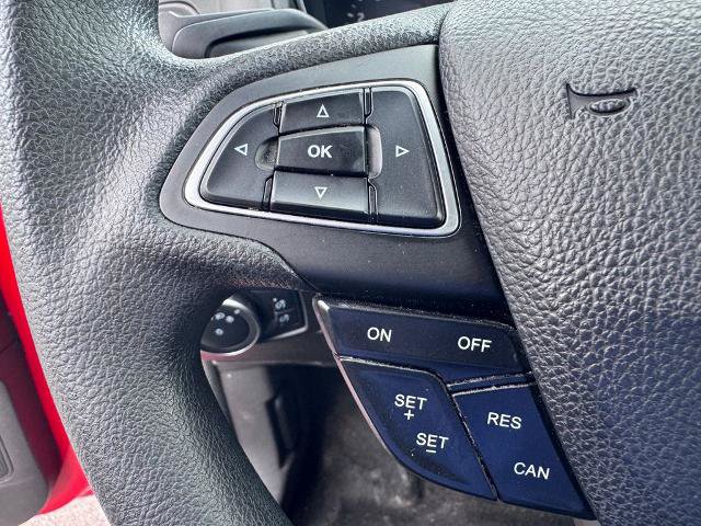 Certified 2017 Ford Focus SE FWD image 18