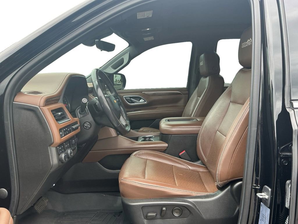 Used 2021 Chevrolet Tahoe High Country w/ Premium Package AWD/4WD image 14
