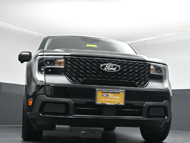 Certified 2025 Ford Maverick Lariat w/ Black Appearance Package AWD/4WD image 39