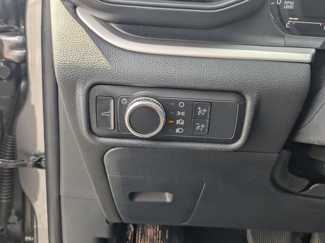 Certified 2022 Ford Explorer XLT RWD image 12