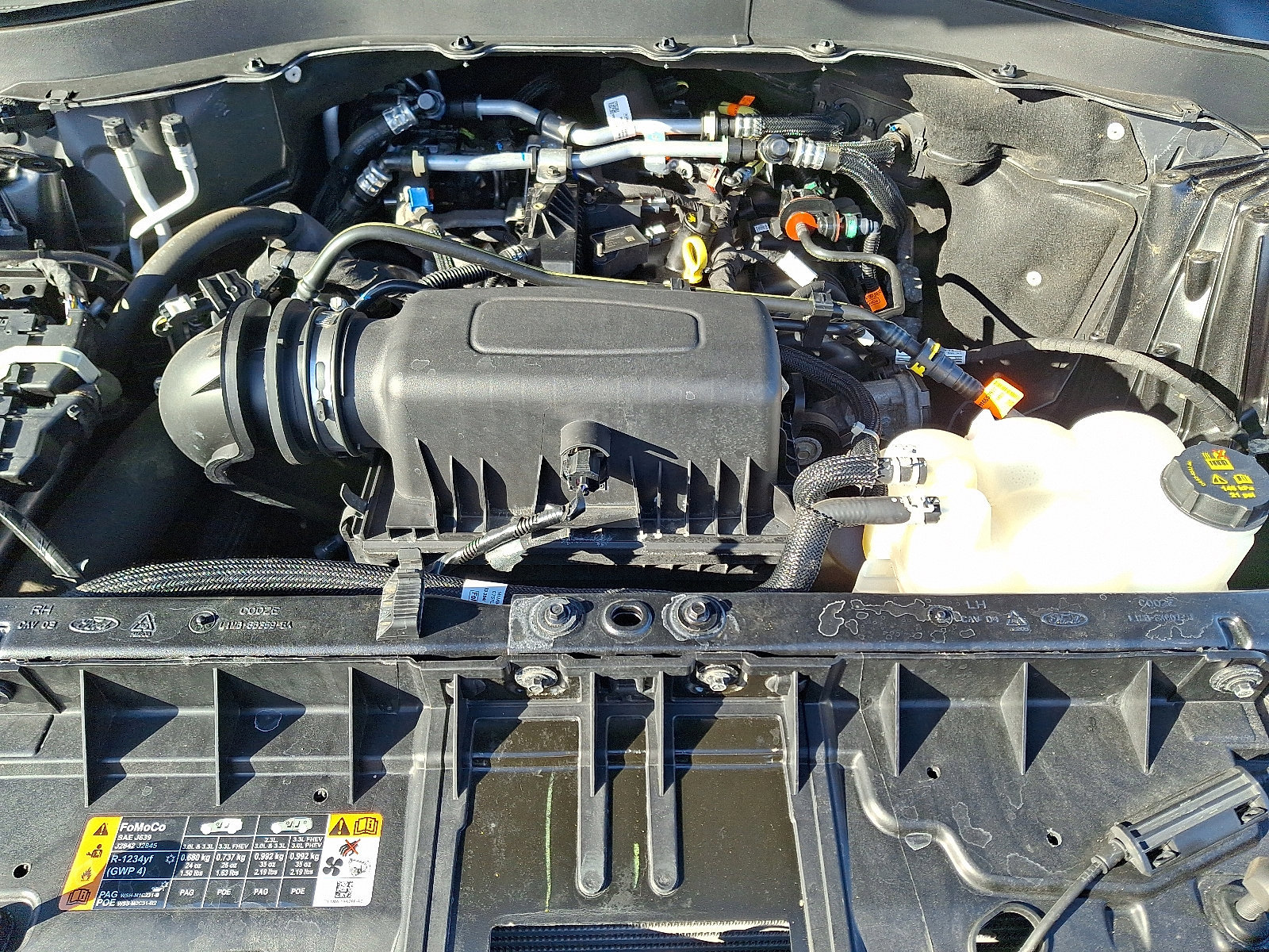 Certified 2024 Ford Explorer XLT image 29