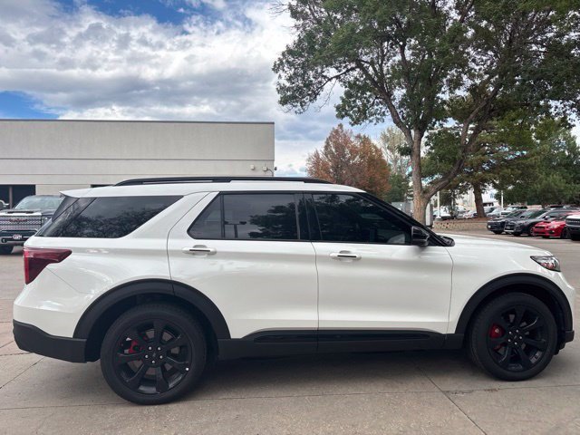 Certified 2022 Ford Explorer ST w/ Equipment Group 401A AWD/4WD image 7
