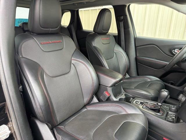 Used 2022 Jeep Cherokee Trailhawk w/ Sun, Sound & Nav Group image 8