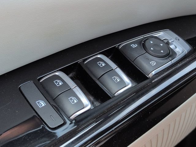 Used 2024 Kia Carnival SX Prestige FWD image 32