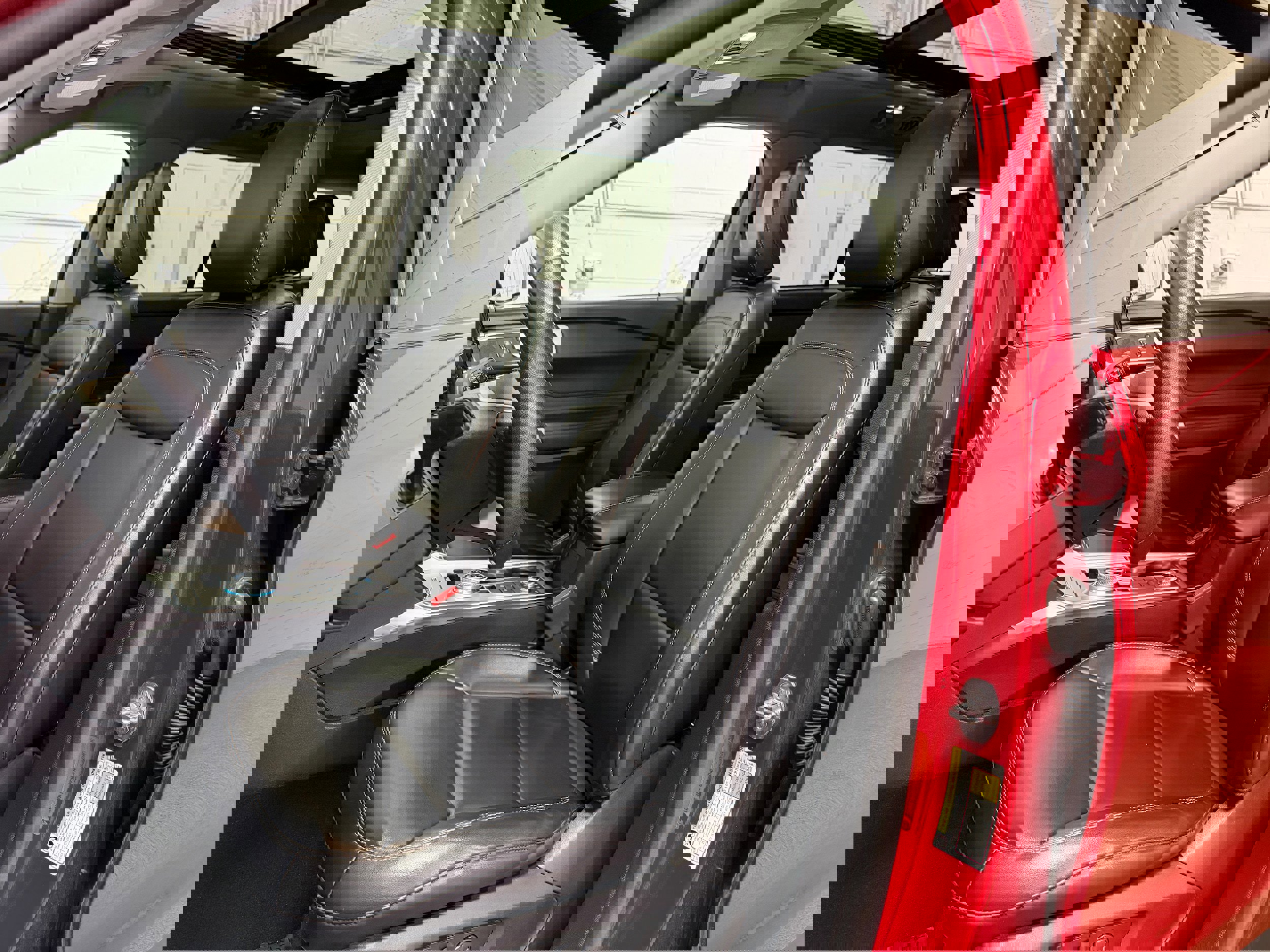 Certified 2021 Ford Explorer XLT w/ Equipment Group 202A image 8