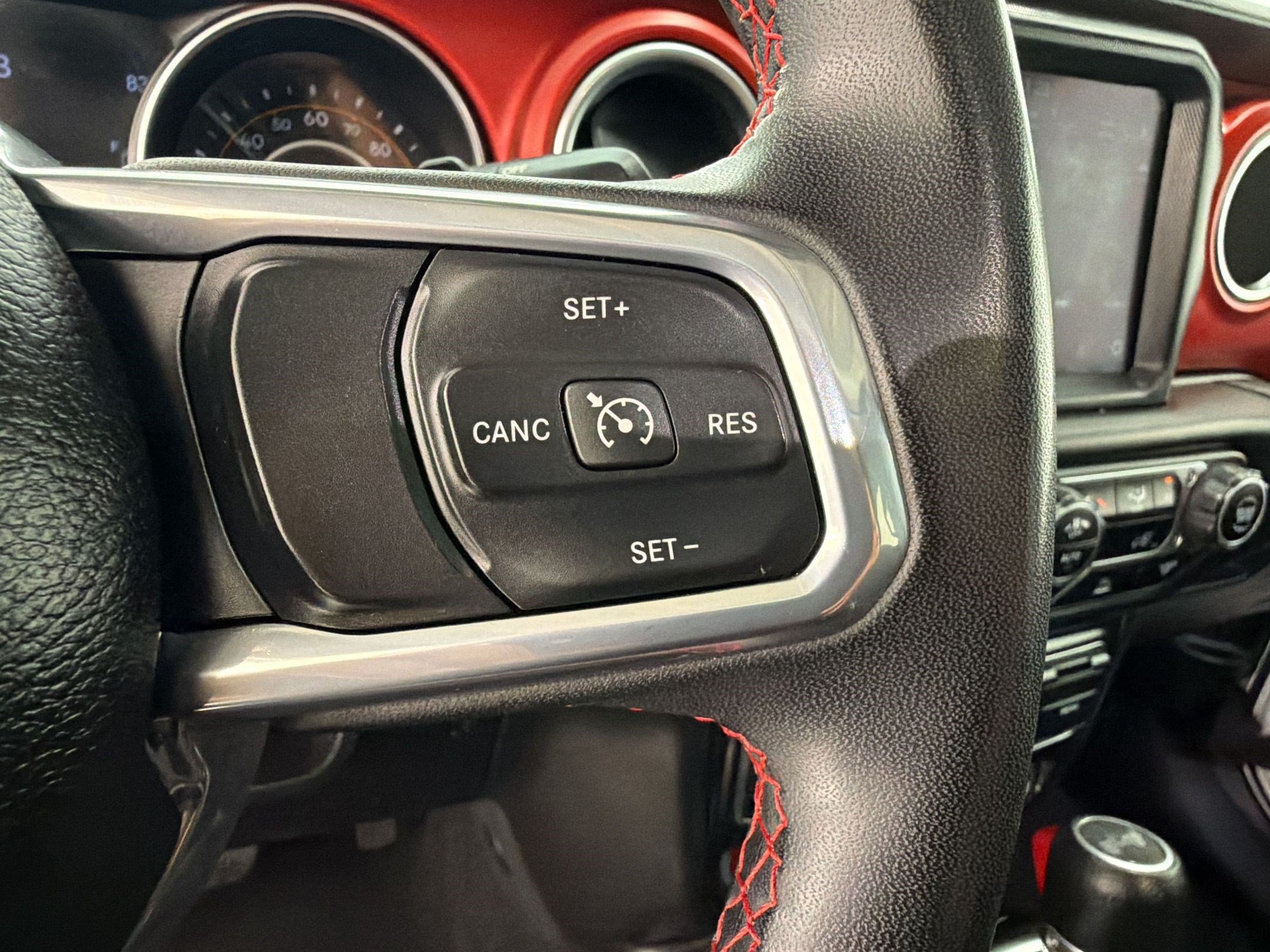 Used 2023 Jeep Wrangler Unlimited Rubicon AWD/4WD image 31