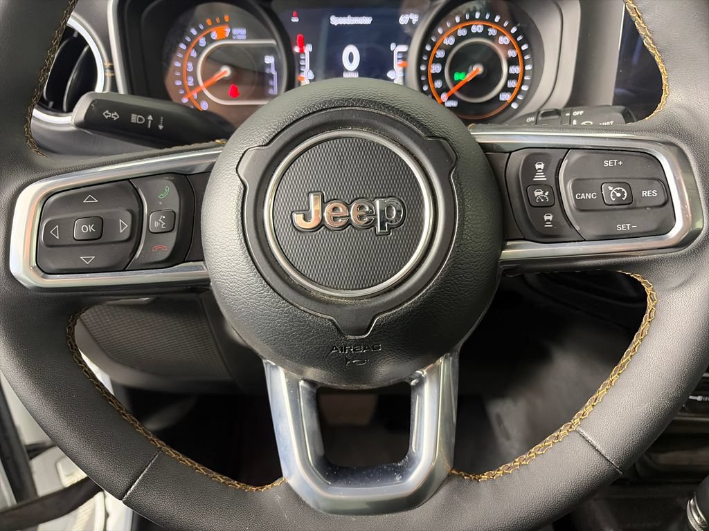 Used 2024 Jeep Wrangler Unlimited Sahara AWD/4WD image 16