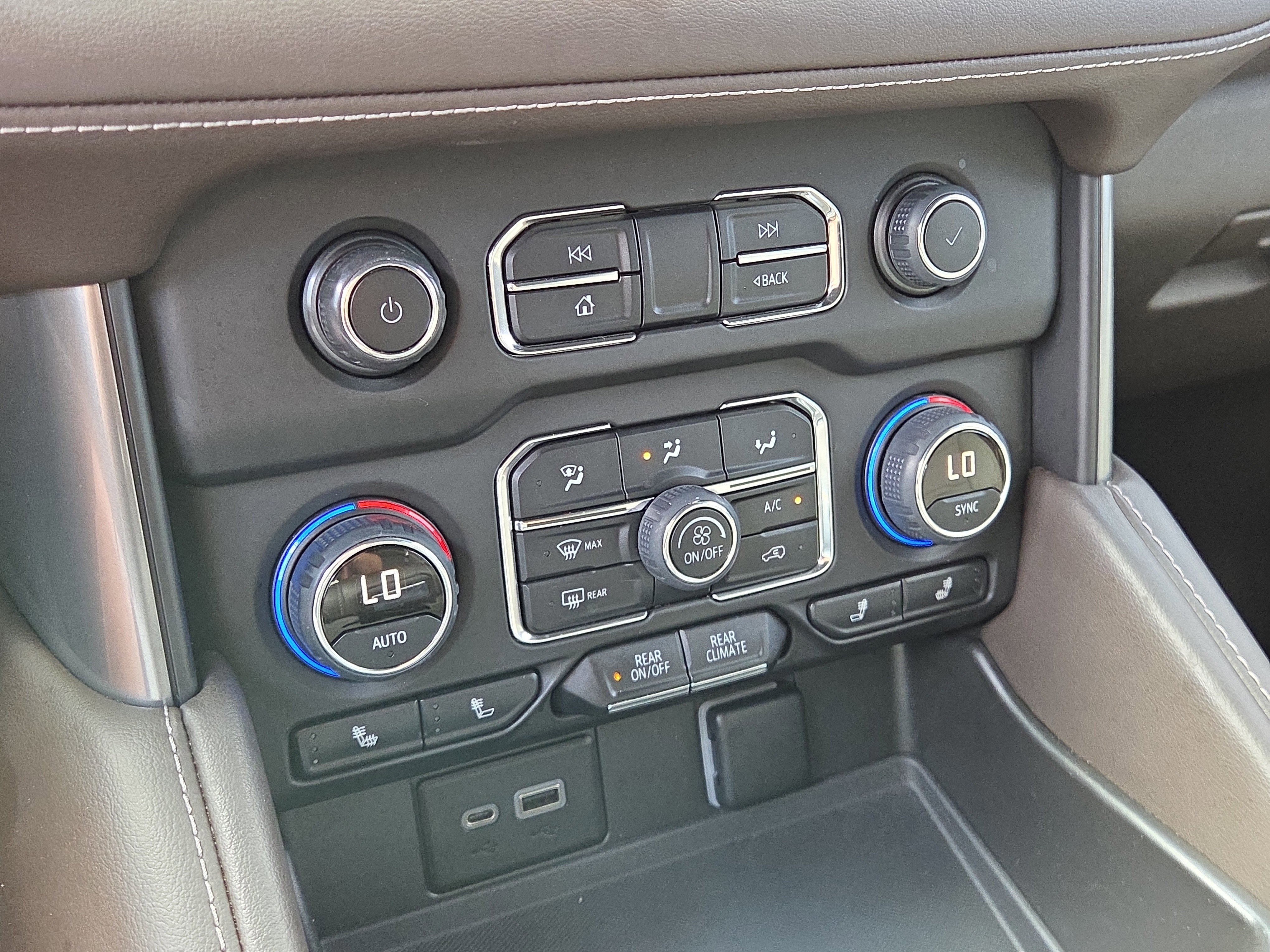 Used 2023 Chevrolet Tahoe Z71 image 27