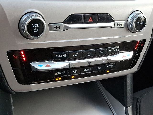 Certified 2022 Ford Explorer XLT image 16