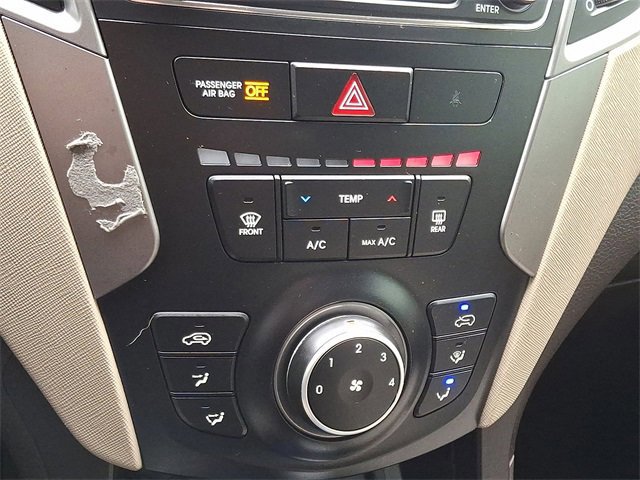 Used 2017 Hyundai Santa Fe Sport image 16