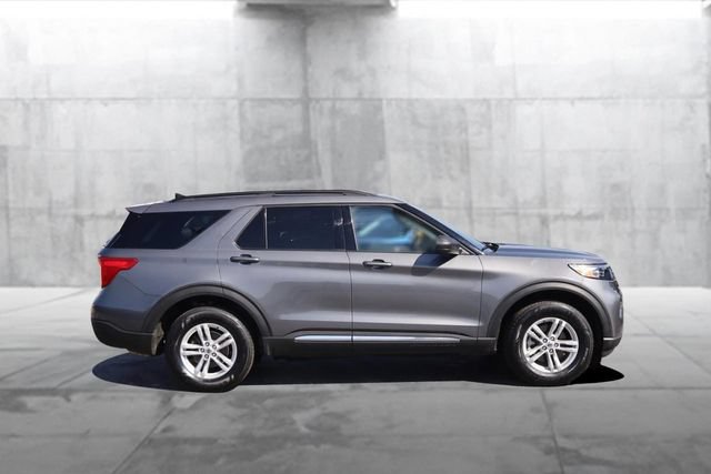 Certified 2024 Ford Explorer XLT w/ Equipment Group 202A AWD/4WD image 5