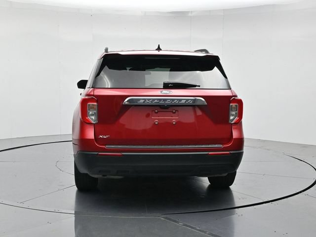 Certified 2023 Ford Explorer XLT RWD image 8