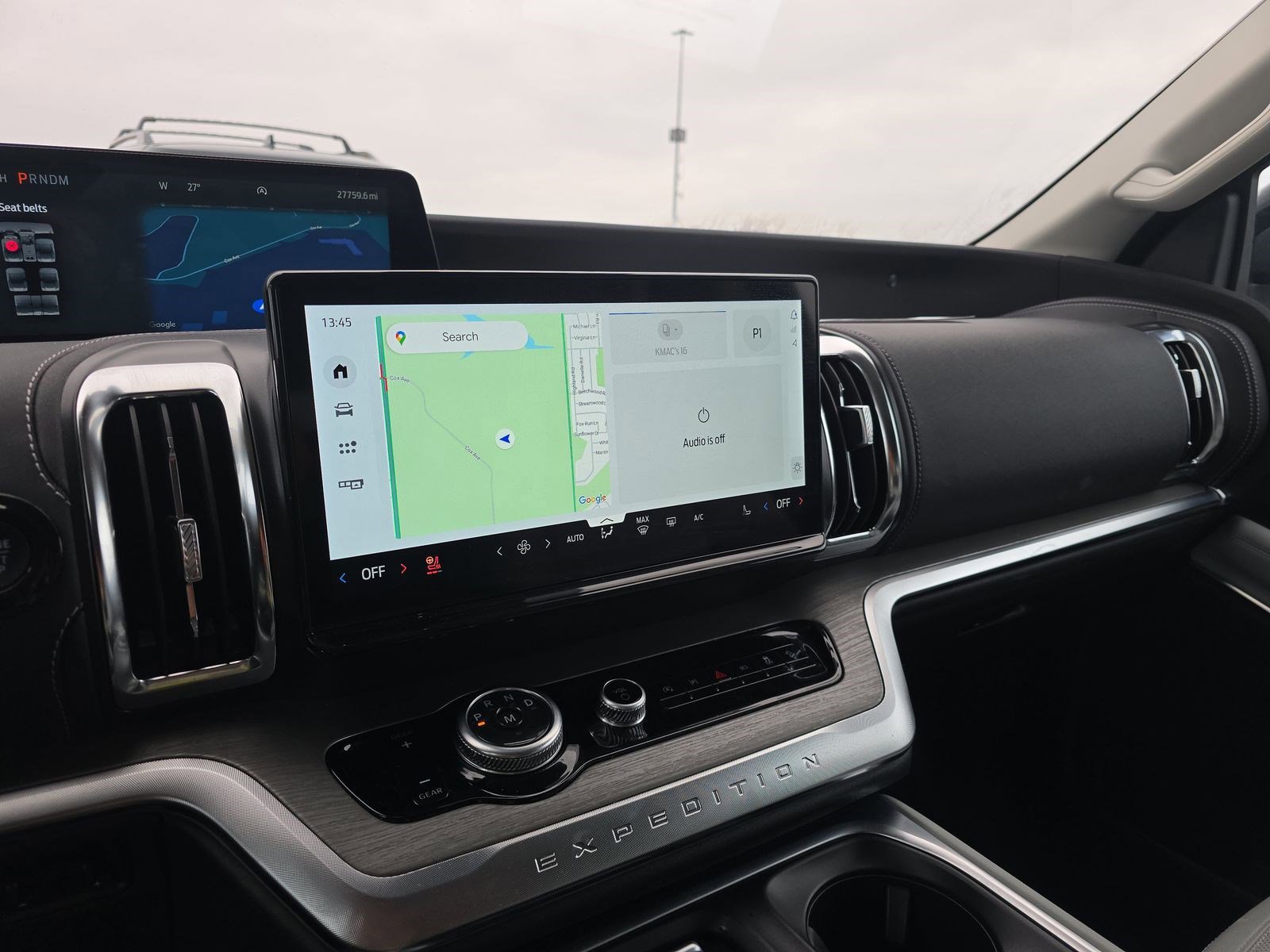 Certified 2025 Ford Expedition Platinum image 16