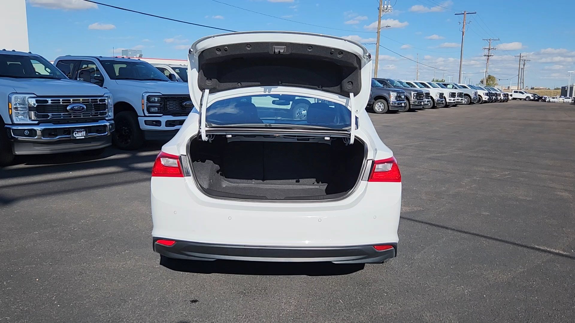 Used 2025 Chevrolet Malibu LT FWD image 18