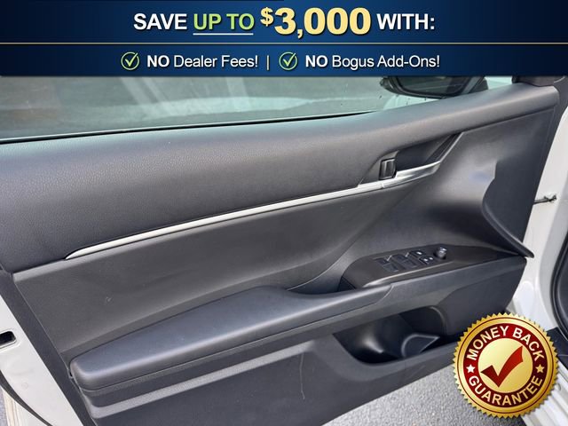 Used 2023 Toyota Camry SE FWD image 16