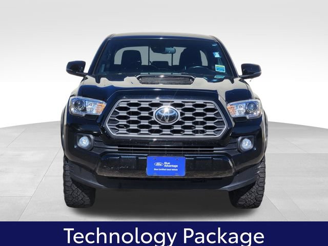 Used 2022 Toyota Tacoma TRD Sport w/ Technology Package AWD/4WD image 3