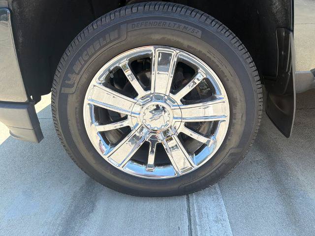 Used 2018 Chevrolet Silverado 1500 High Country AWD/4WD image 12