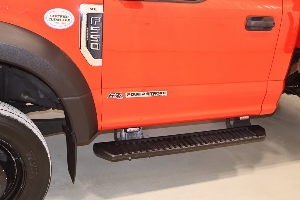 Certified 2017 Ford F550 4x4 Regular Cab Super Duty image 33