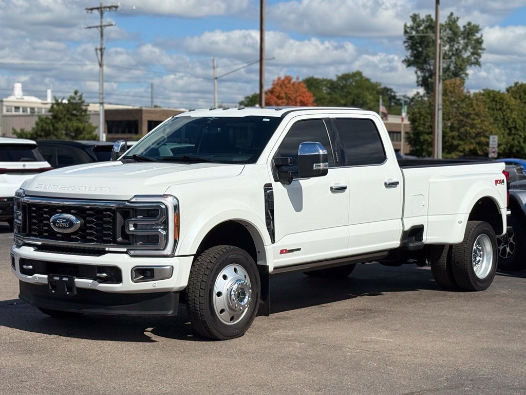 Certified 2023 Ford F450 Platinum w/ FX4 Off-Road Package AWD/4WD image 49