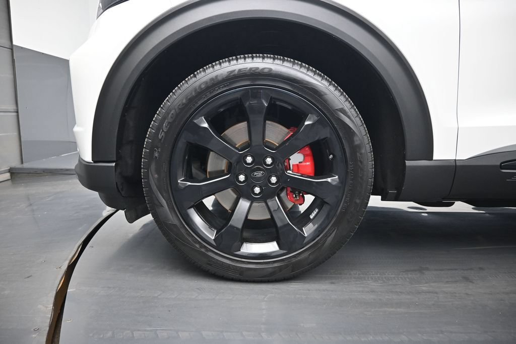 Certified 2024 Ford Explorer ST w/ Equipment Group 401A AWD/4WD image 30