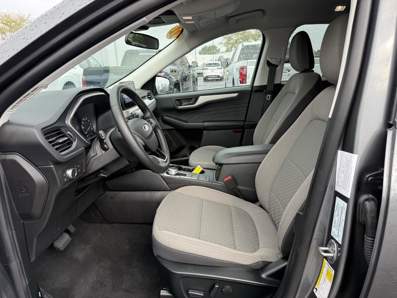 Certified 2022 Ford Escape SE w/ Convenience Package image 11