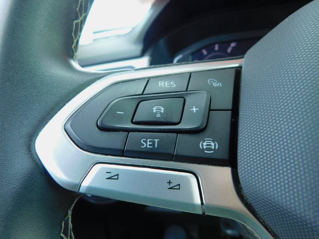 Used 2023 Volkswagen Atlas SE w/ Black Wheel Package AWD/4WD image 17