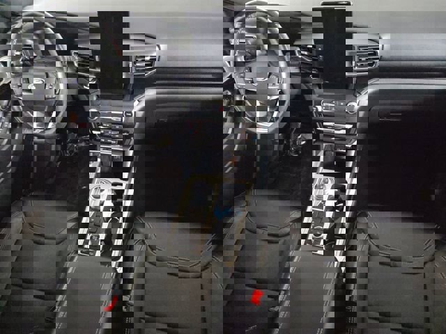 Certified 2020 Ford Explorer ST w/ ST Street Pack image 32