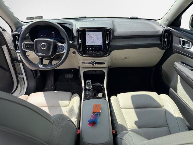 Used 2023 Volvo XC40 B5 Plus w/ Climate Package AWD/4WD image 22