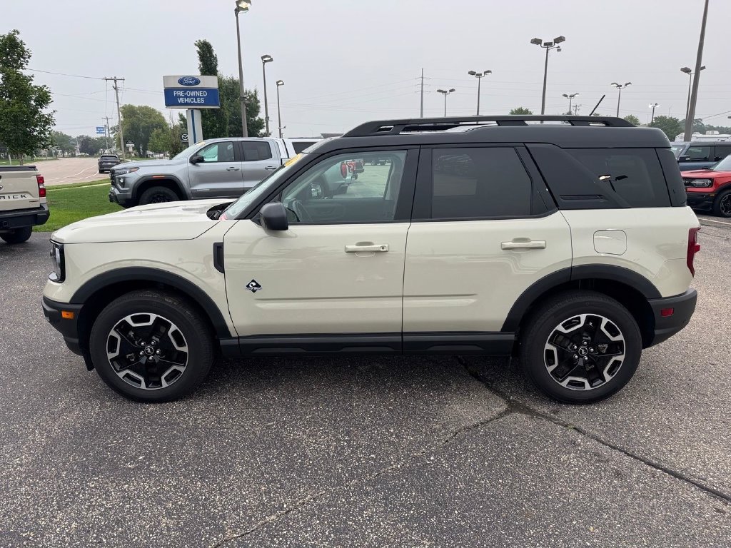Certified 2024 Ford Bronco Sport Outer Banks w/ Tech Package AWD/4WD image 3