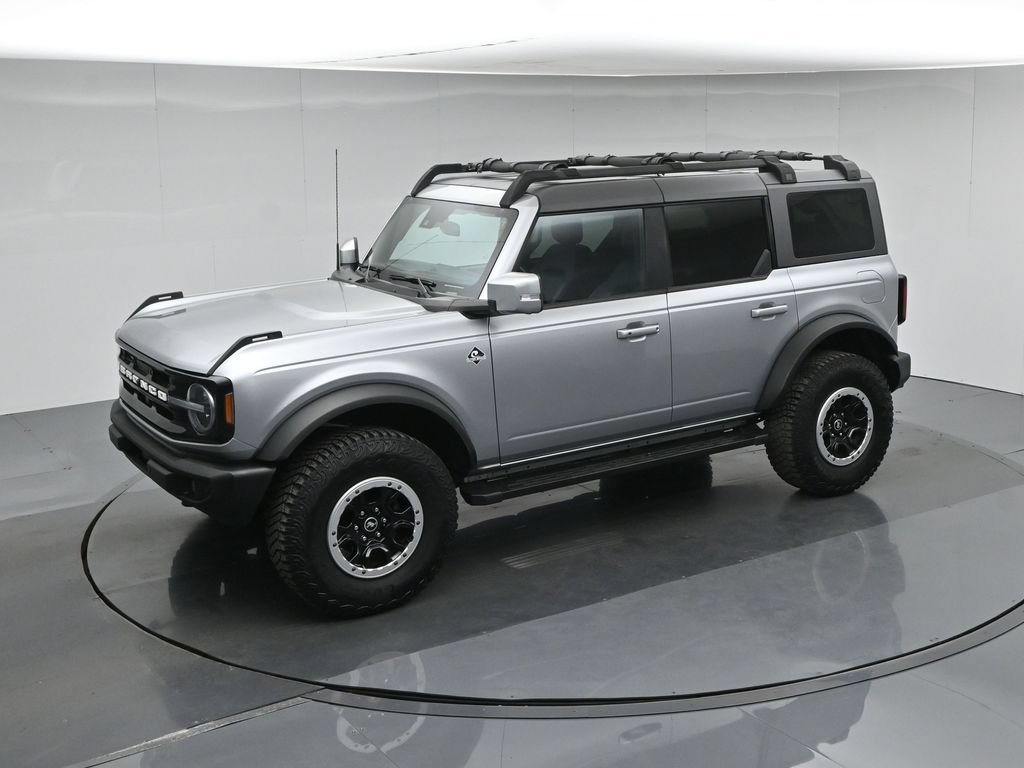 Certified 2023 Ford Bronco Outer Banks w/ Sasquatch Package AWD/4WD image 44