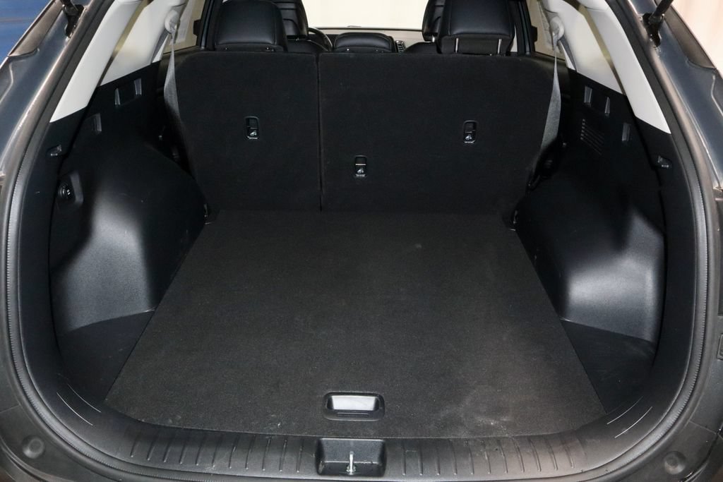 Used 2025 Kia Sportage EX AWD/4WD image 15