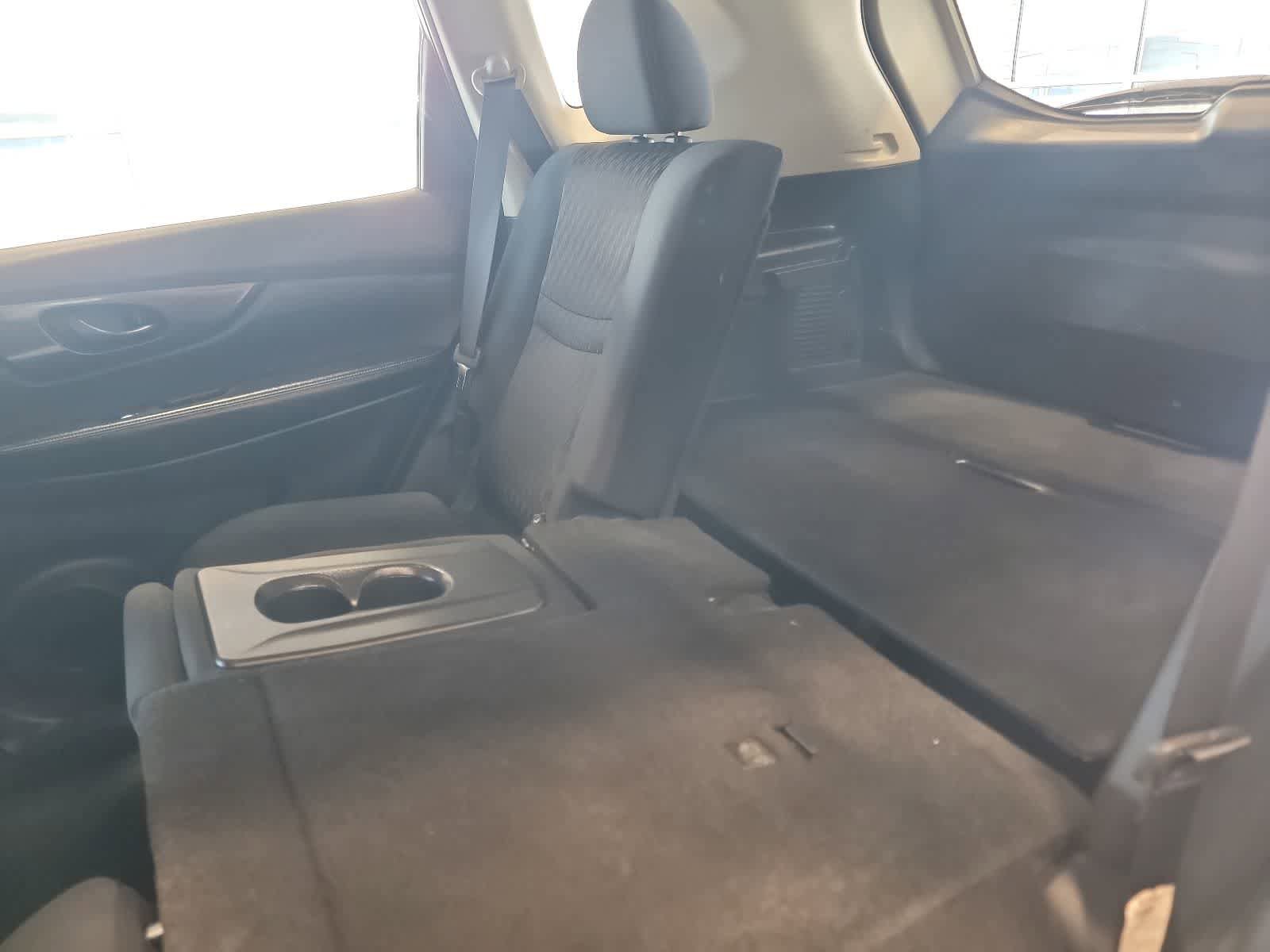 Used 2019 Nissan Rogue S AWD/4WD image 31