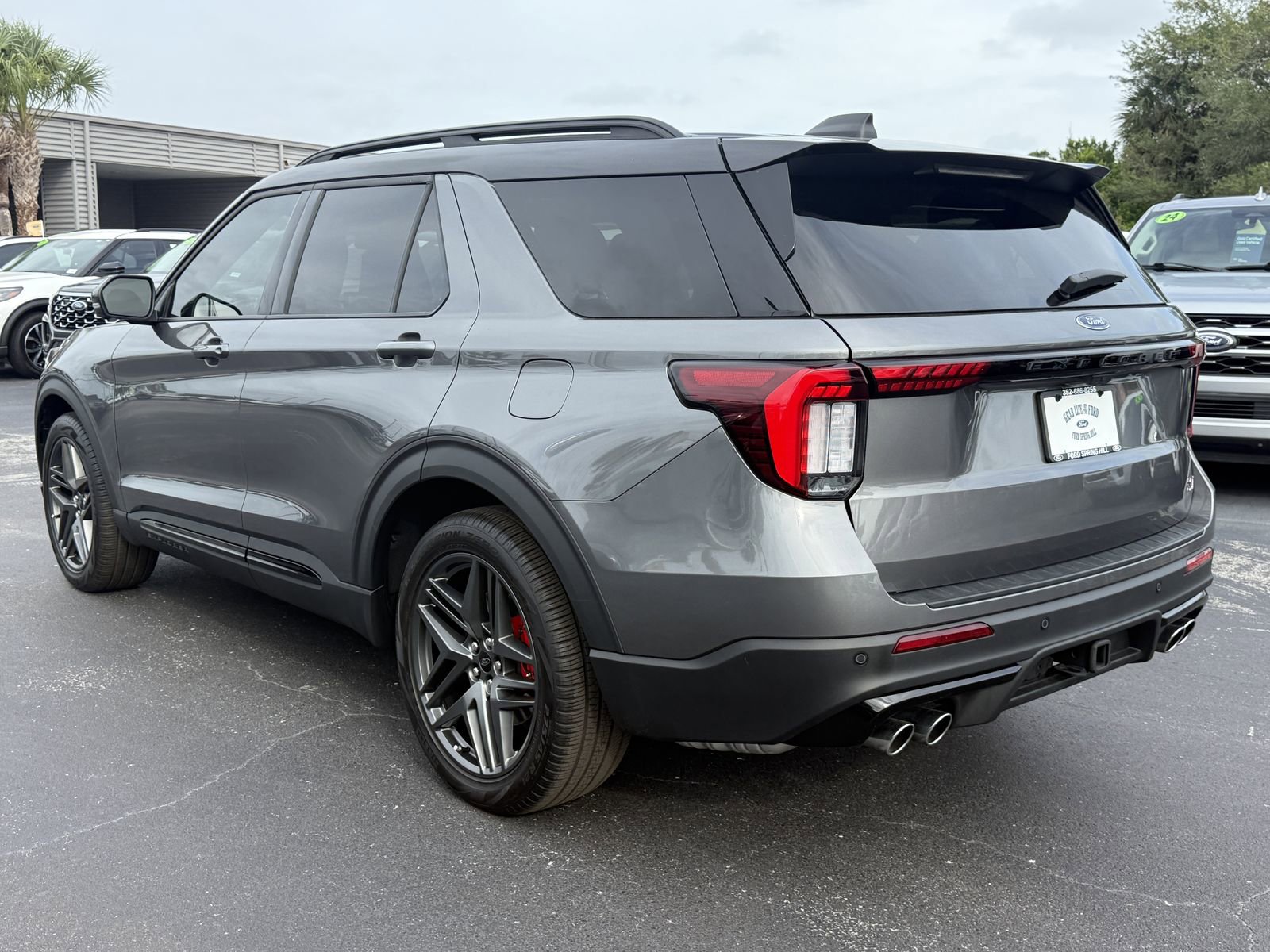 Certified 2025 Ford Explorer ST AWD/4WD image 5