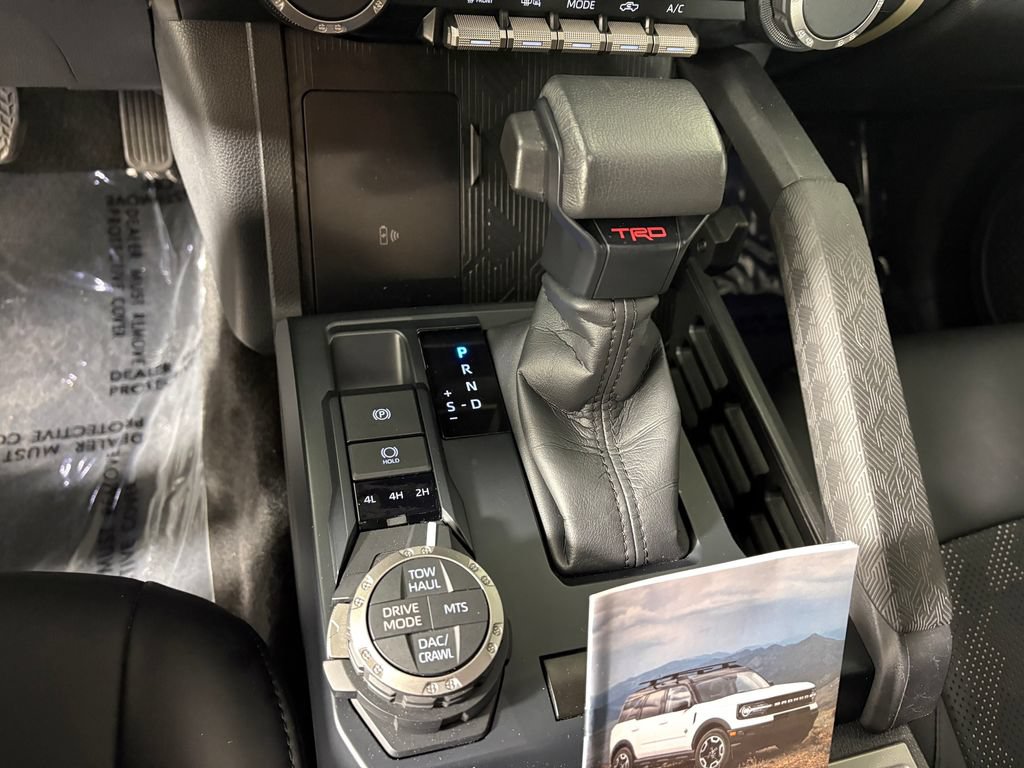 Used 2024 Toyota Tacoma TRD Off-Road w/ TRD Off Road Upgrade Package AWD/4WD image 20