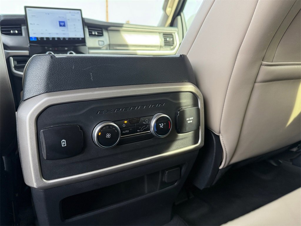 Certified 2024 Ford Expedition Max XLT image 17