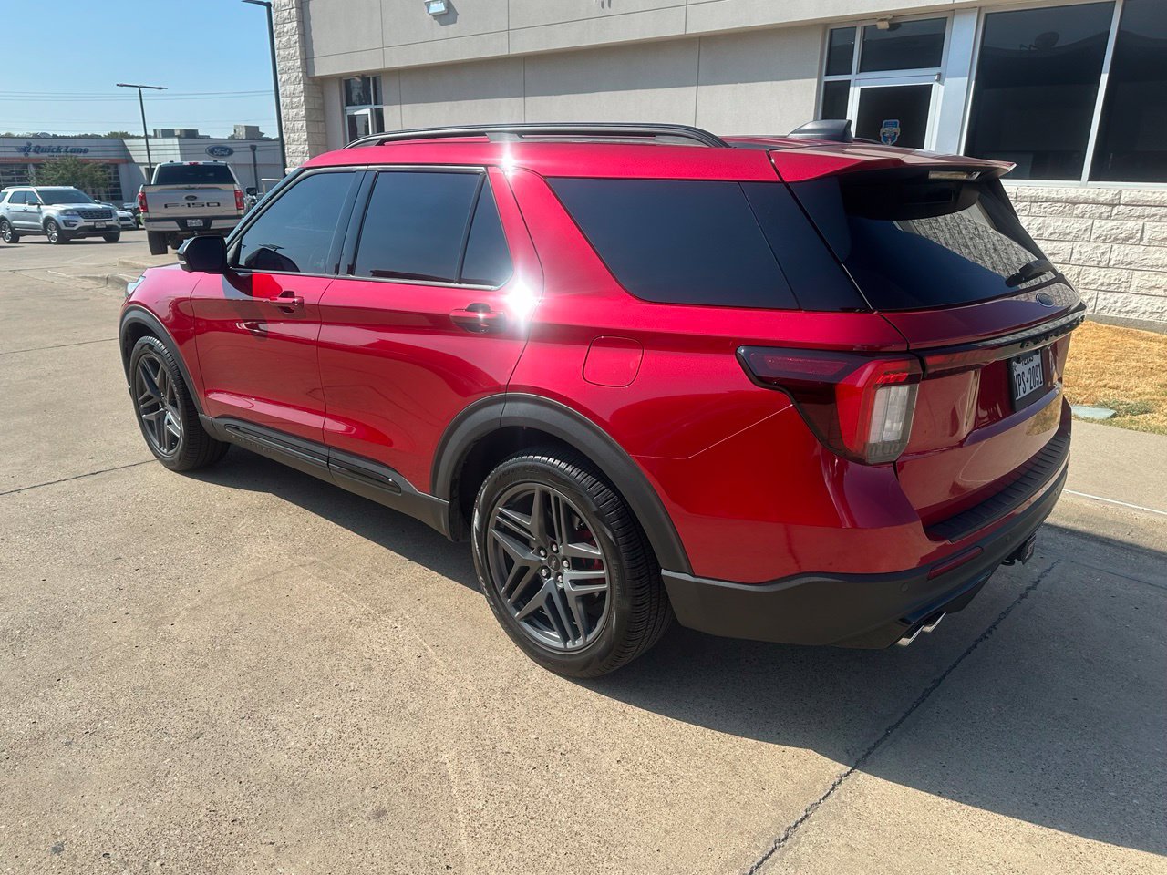 Certified 2025 Ford Explorer ST w/ Sun And Sound Package AWD/4WD image 11