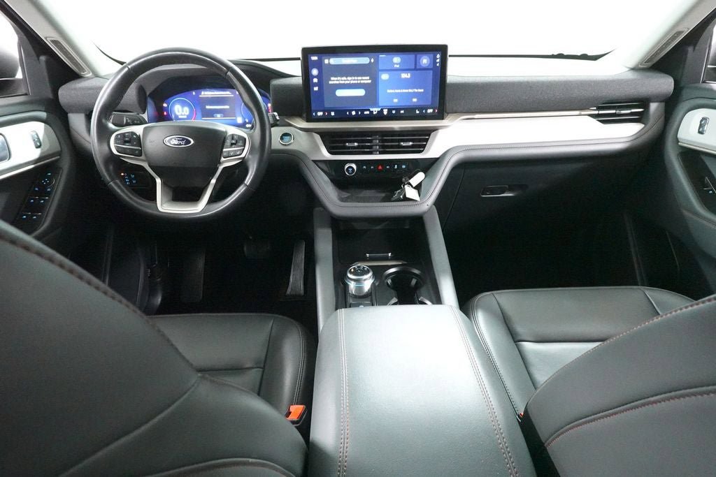 Certified 2025 Ford Explorer Active w/ Active Comfort Package AWD/4WD image 11