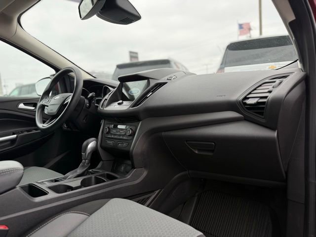 Certified 2019 Ford Escape SE image 17