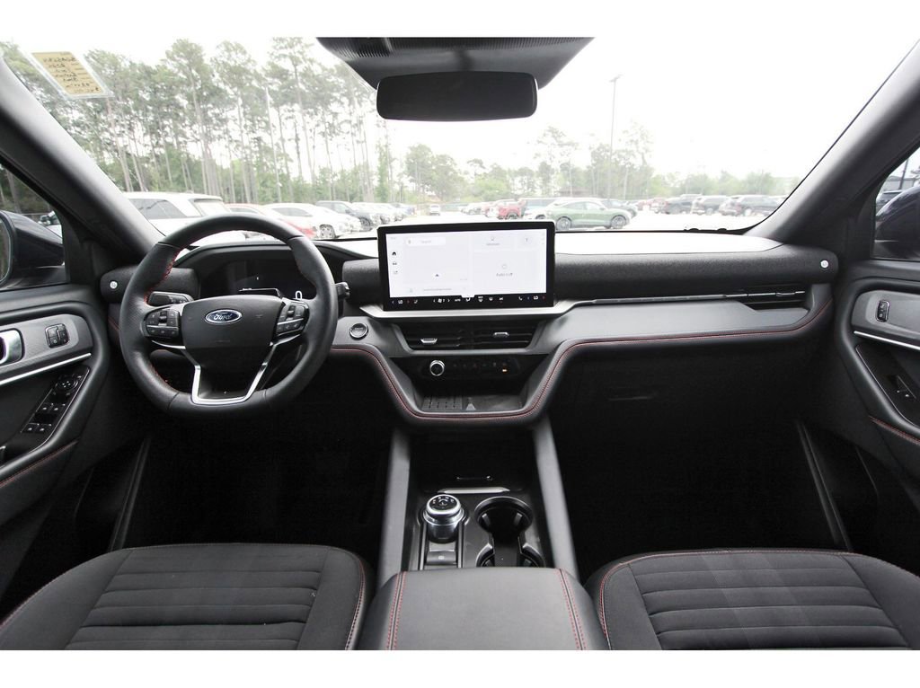 Certified 2025 Ford Explorer ST-Line w/ Premium Package RWD image 12