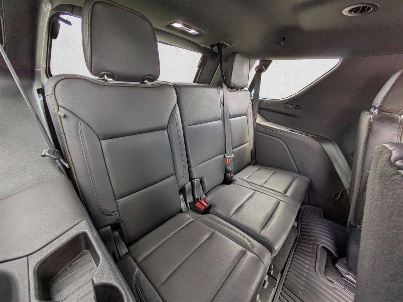 Used 2022 Chevrolet Tahoe High Country AWD/4WD image 17