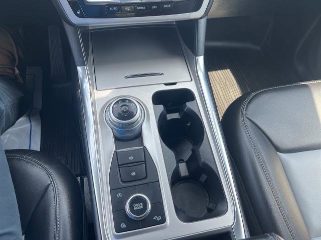 Certified 2022 Ford Explorer XLT w/ Equipment Group 202A image 29