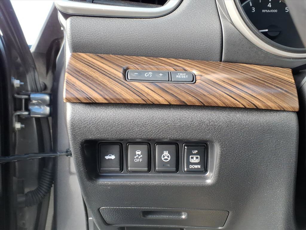 Used 2017 Nissan Maxima Platinum image 19