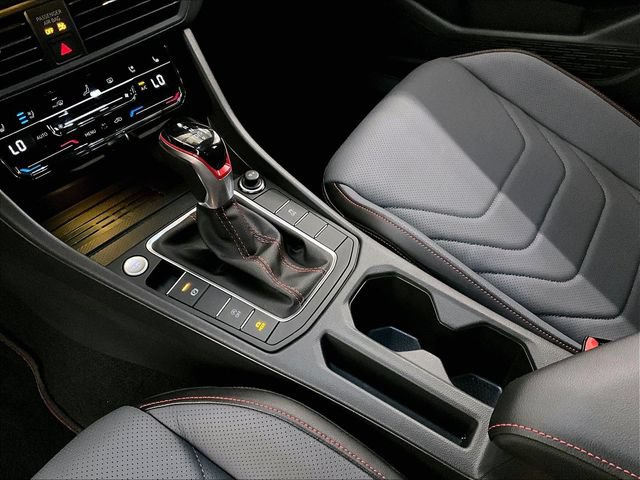 Used 2025 Volkswagen Jetta GLI Autobahn FWD image 16