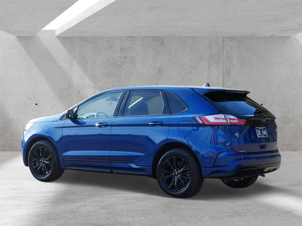 Certified 2022 Ford Edge SE w/ Black Appearance Package AWD/4WD image 4
