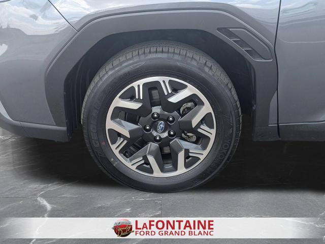 Used 2025 Subaru Forester Premium AWD/4WD image 34