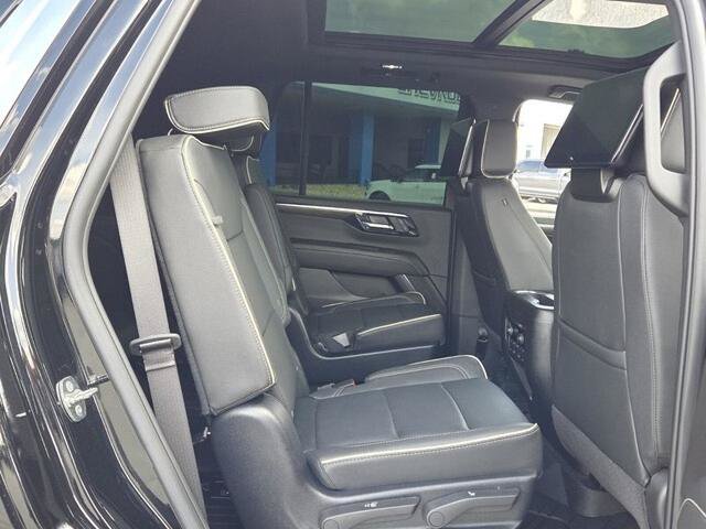 Used 2026 Chevrolet Tahoe Premier RWD image 17