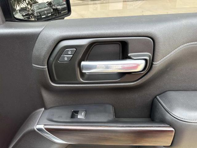 Used 2020 GMC Sierra 1500 SLT w/ SLT Premium Package image 18