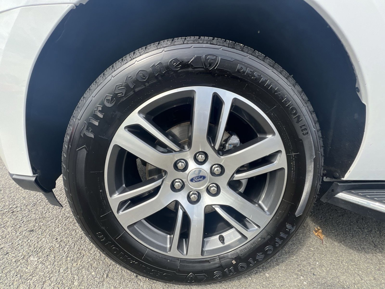 Certified 2023 Ford Expedition Limited image 12