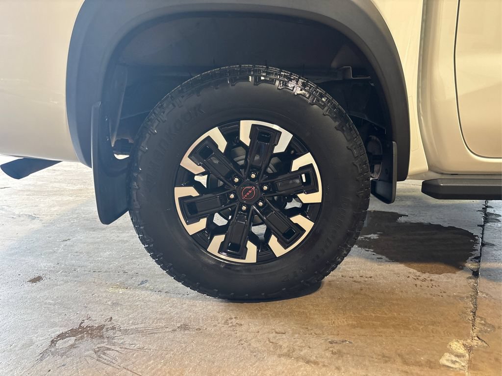 Used 2022 Nissan Frontier PRO-4X w/ Off-Road Protection Package AWD/4WD image 19